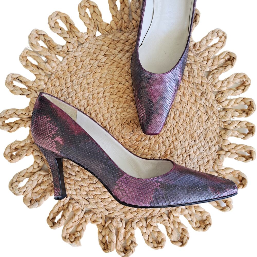 Stuart Weitzman  Purple Gray Snake Pumps Size 11.5 AA Court Shoe Heels